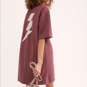 FREE PEOPLE x DAYDREAMER “Katie” tee dress